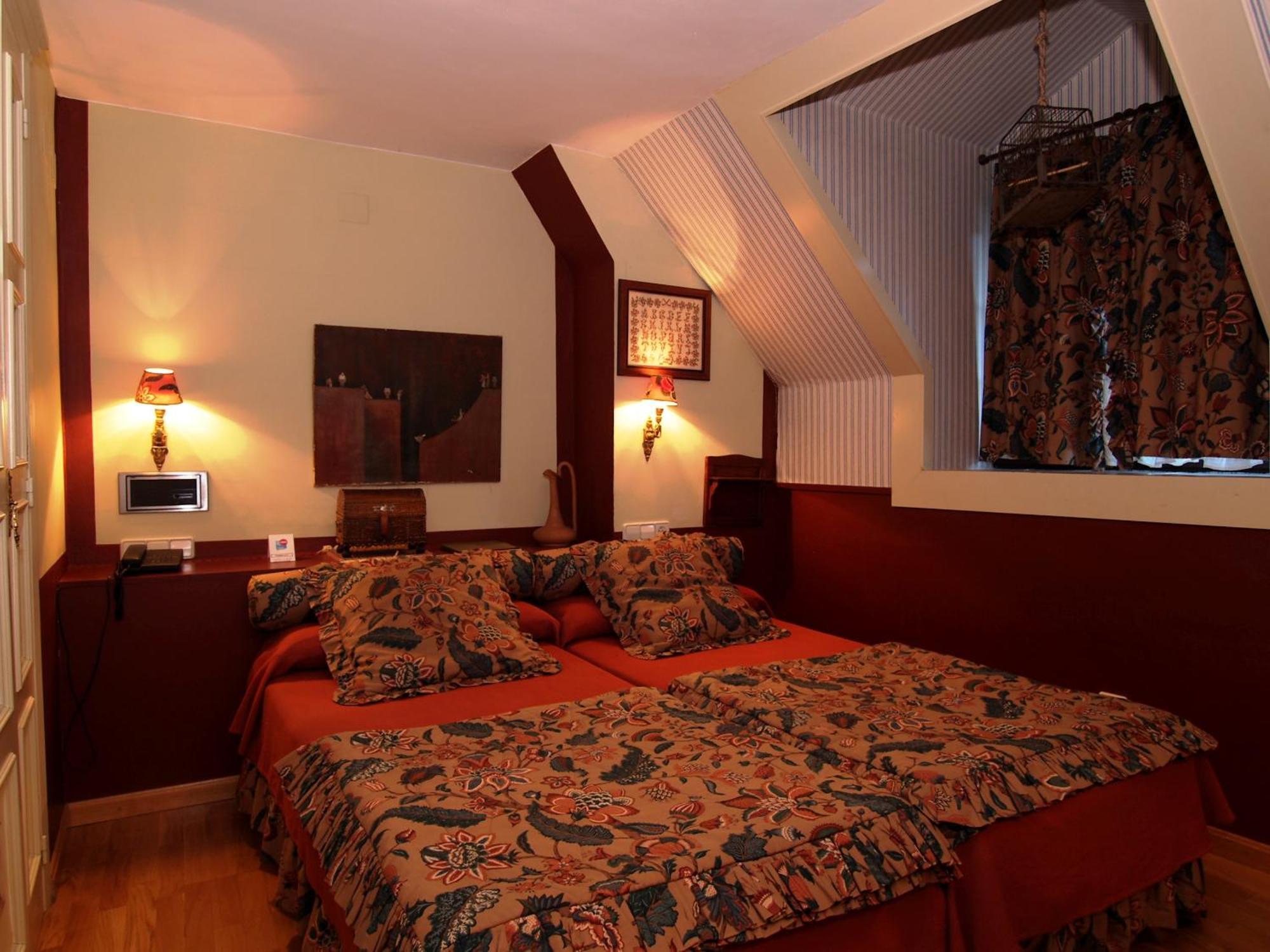 Hotel Almud Sallent de Gállego الغرفة الصورة