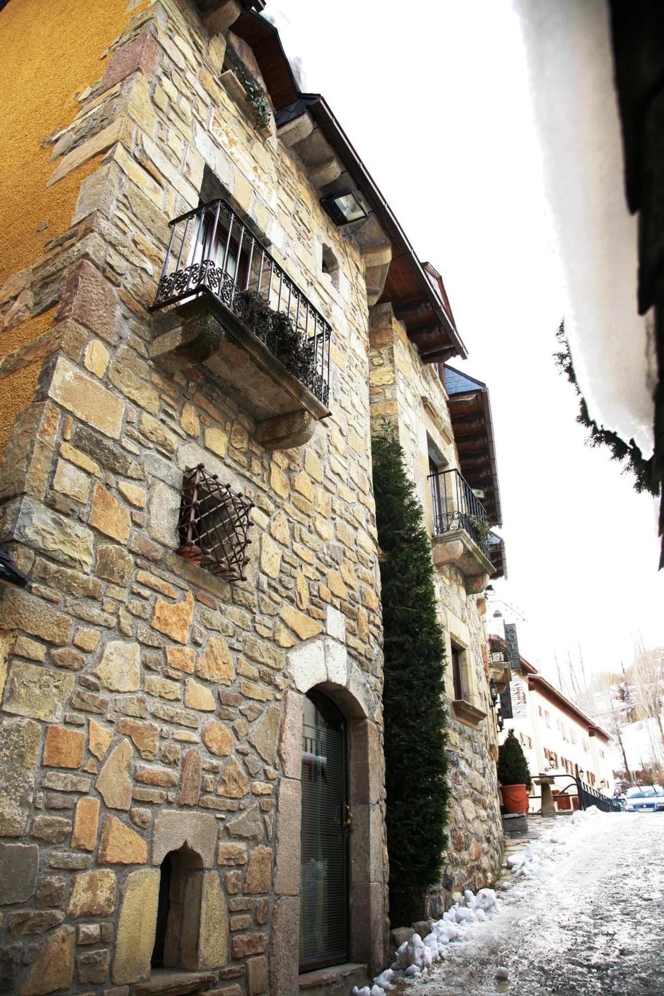 Hotel Almud Sallent de Gállego المظهر الخارجي الصورة